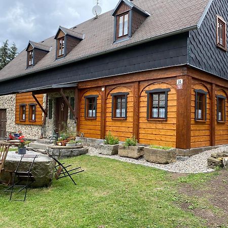 Chaloupka Kralovstvi Villa Sluknov ภายนอก รูปภาพ