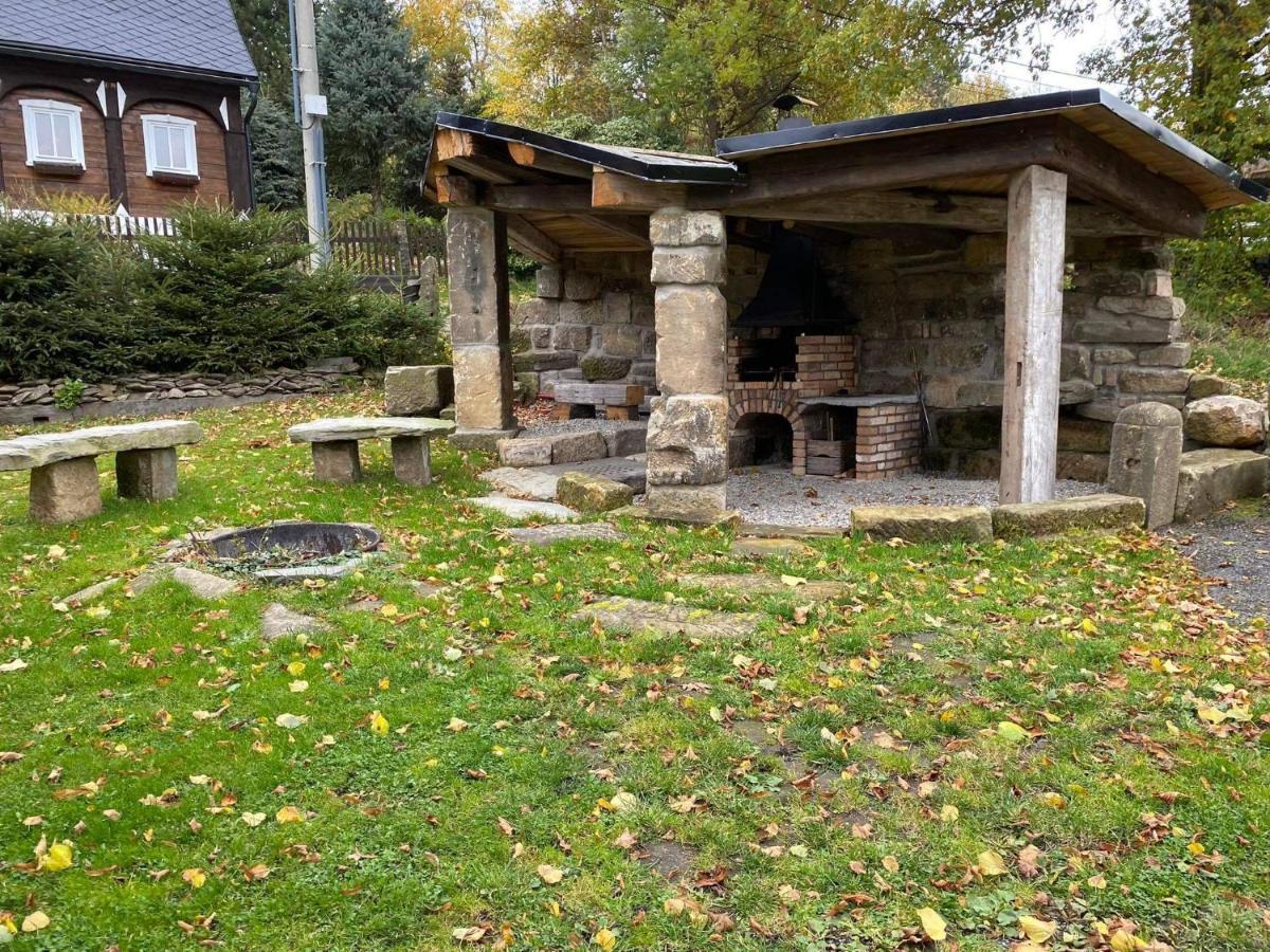 Chaloupka Kralovstvi Villa Sluknov ภายนอก รูปภาพ
