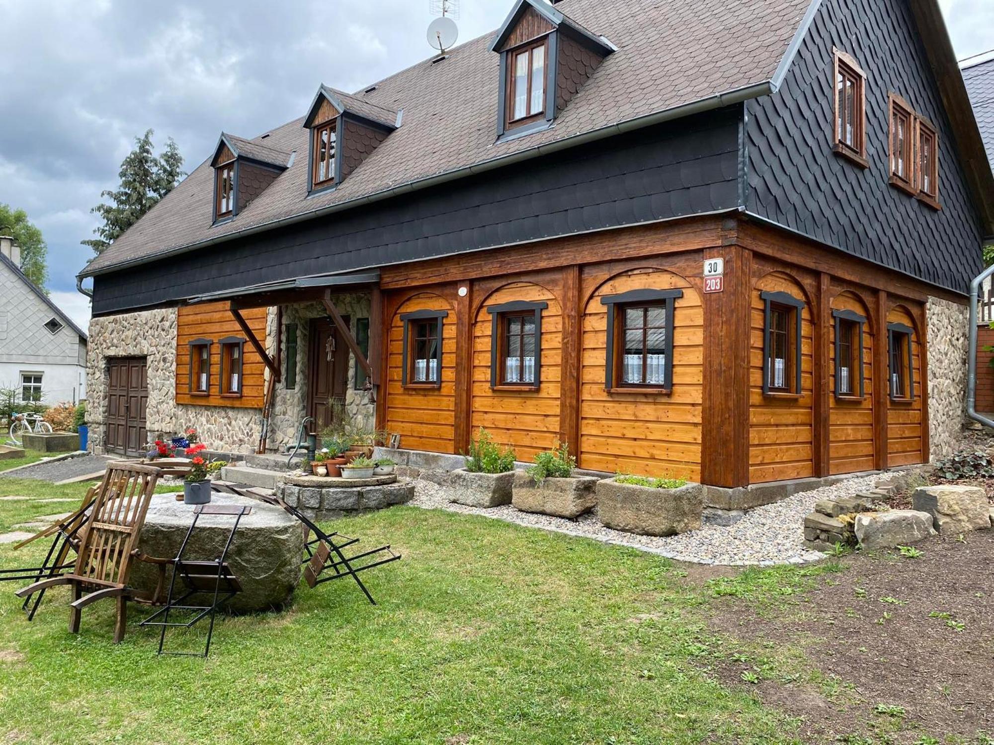 Chaloupka Kralovstvi Villa Sluknov ภายนอก รูปภาพ